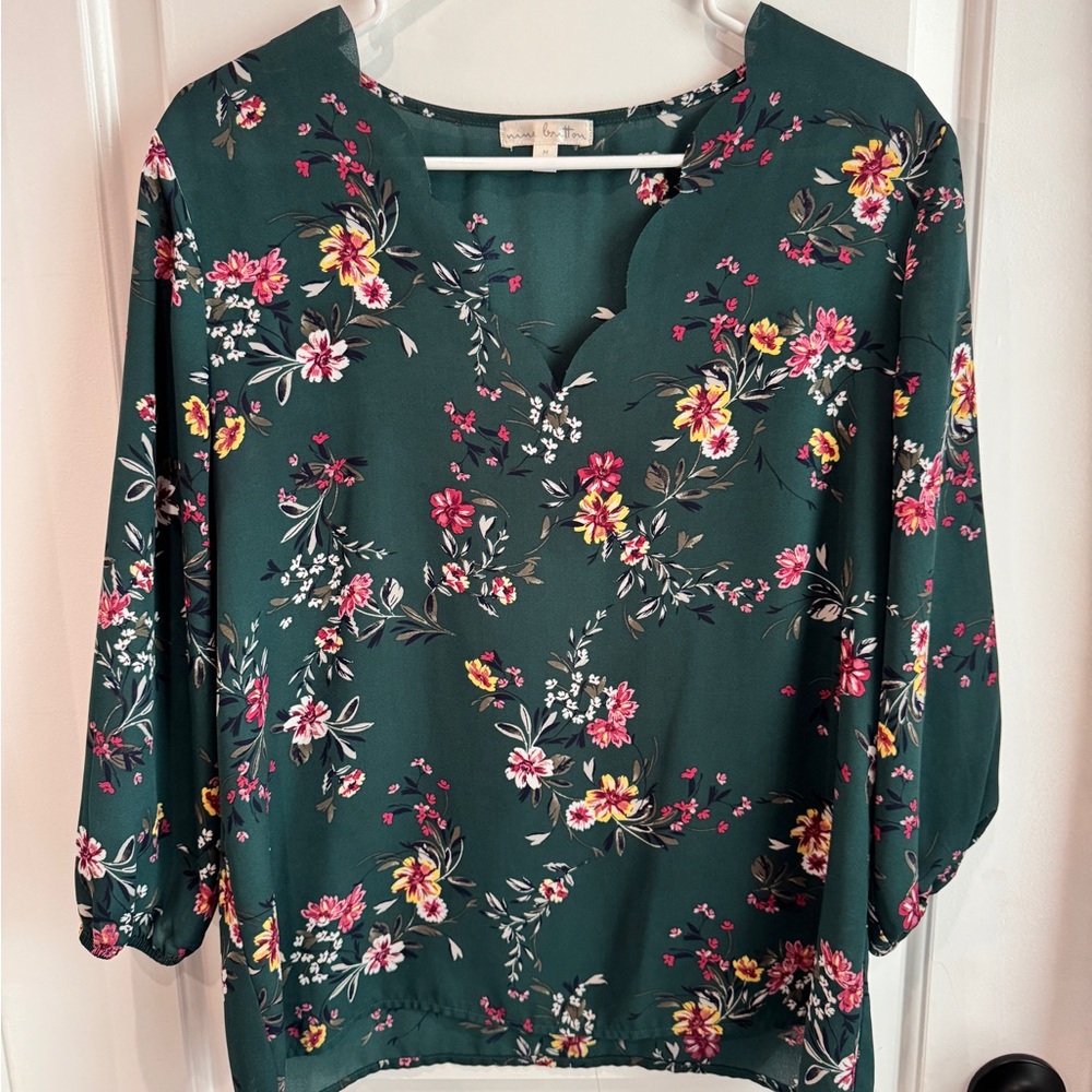 Nine Britton Green Floral Blouse with Scalloped Collar
